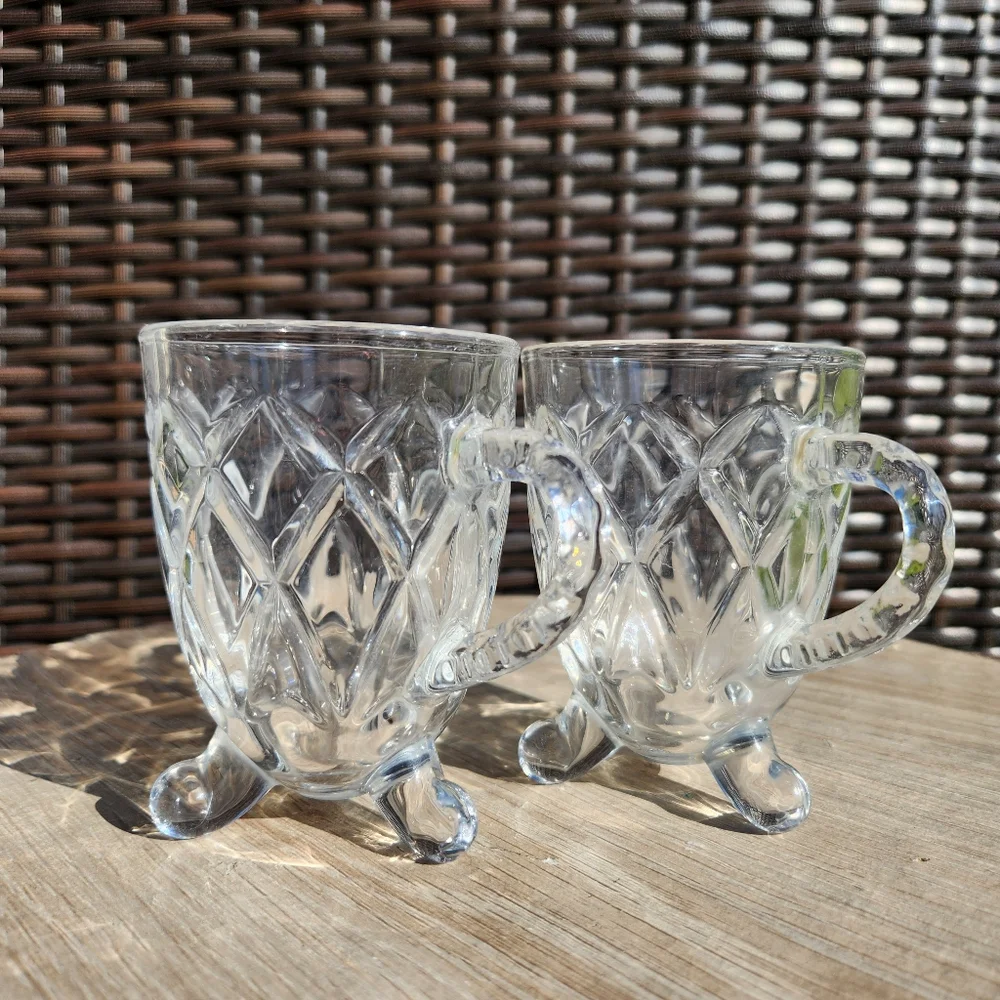 Set of 2 Tea cups Coffee mugs Glass footed cup